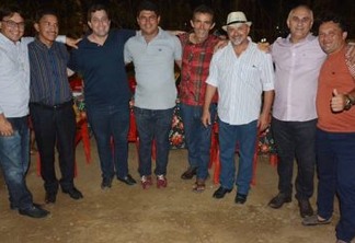 Gervásio participa de encontro com trabalhadores em São João do Rio do Peixe