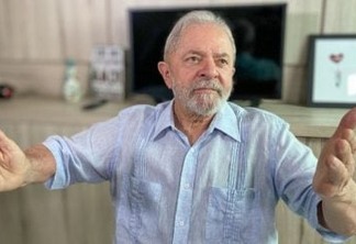 Lula defende direito da população de tirar Bolsonaro da presidência