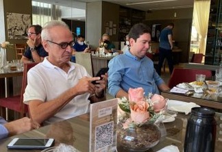 ACORDO SELADO? Felipe Leitão e Cícero Lucena são vistos juntos antes de anúncio do Avante