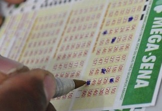 PRÊMIO DE R$ 225 mi: Apostas na Mega-Sena da Virada movimentam lotéricas