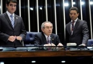 Raimundo Lira é elogiado pelo presidente do PSDB, Aécio Neves