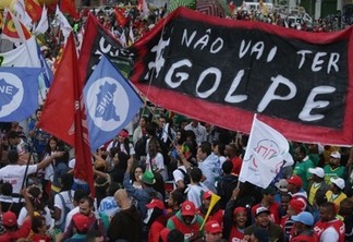 Manifestações pro Dilma e contra Cunha acontecem em 22 estados nesta quarta