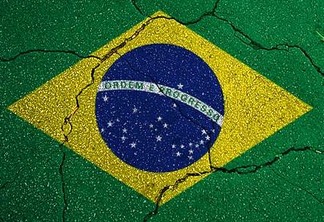 VIVA O POVO BRASILEIRO: Manifestações desta sexta mostram um país dividido
