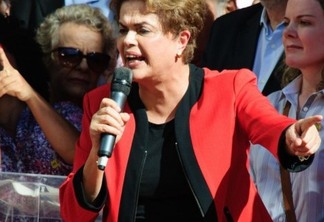 Dilma: "a resistência ao golpe vai continuar"