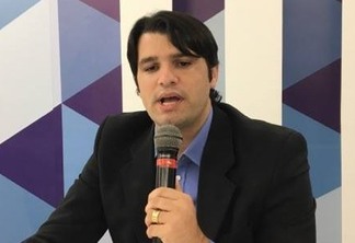 Léo Bezerra destaca união da oposição e diz que eleição para presidente da Câmara terá disputa