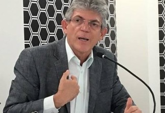 Ricardo Coutinho acusa Cássio de 'envenenar' ministro contra o governo paraibano