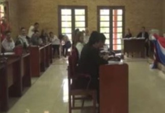 VEJA VÍDEO: vereador assiste vídeo de sexo durante sessão parlamentar