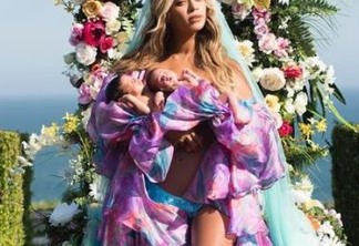 Beyoncé divulga primeira foto com os gêmeos