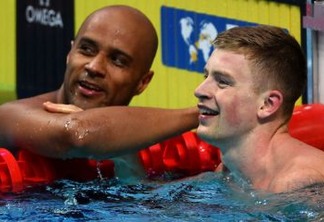 Brasileiro surpreende e é prata no mundial de natação em Budapeste