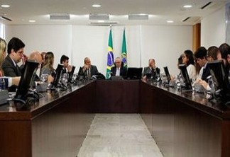 (Brasília - DF, 06/11/2017) Presidente da República Michel Temer durante reunião com Ministro-chefe da Casa Civil, Eliseu Padilha.
Foto: Marcos Corrêa/PR
