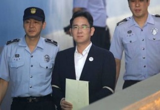Herdeiro da Samsung deixa prisão após redução de pena