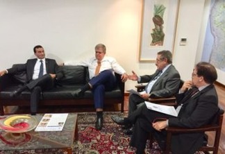 Maranhão se reúne com ministro para reivindicar construção do Canal de Piancó