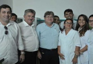 Deputado João Bosco Carneiro participa de entrega de escolas e hospital no Brejo