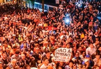 'Não vai prender’, gritam manifestantes em São Bernardo