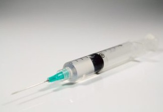 Governo restringe exportação de seringas após fracasso em compra da Saúde