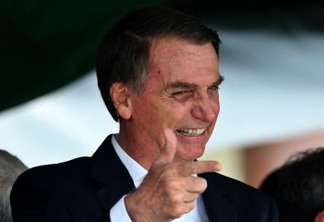 Com novo Ministro da Educação, Bolsonaro diz esperar que estudantes 'não se interessem por política'