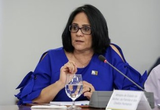 Na Paraíba, Damares relembra abuso sexual na infância e diz que é vítima de perseguição religiosa; OUÇA