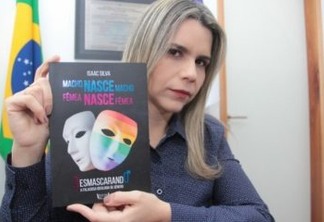 Contra Felipe Neto, deputada estadual distribuirá livro 'Macho Nasce Macho, Fêmea Nasce Fêmea'