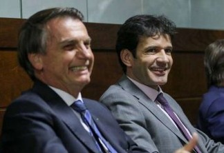 Mesmo após indiciamento, Bolsonaro decide manter ministro do Turismo