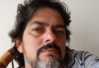 LUTO: Morre o professor Cesar Moura, irmão do jornalista paraibano Helder Moura