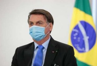 Bolsonaro sobre vacina contra covid-19: 'não será obrigatória, e ponto final' - VEJA VÍDEO