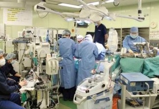 CIRURGIA INÉDITA: médicos realizam transplante de tecidos pulmonares retirados de familiares para paciente com covid-19