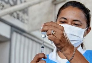 João Pessoa vacina público 21+ com primeira dose a partir de segunda (16)