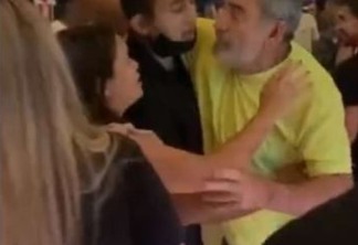 Deputado bolsonarista briga ao tentar deixar bar sem pagar conta - VEJA VÍDEO