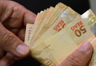 Auxílio Brasil de 2023 deverá ser de R$ 400, diz secretário do Tesouro