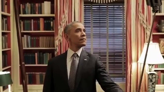 Obama usa até “pau de selfie” em vídeo para promover plano de saúde norte-americano