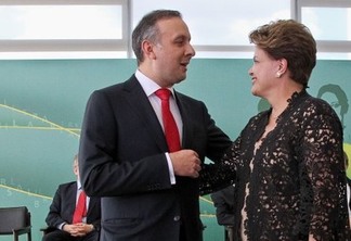 PP PODE SAIR: Aguinaldo Ribeiro diz a presidenta Dilma que é preciso conter a saída do PMDB
