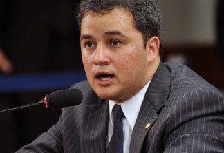 Efraim Filho assume nesta quarta-feira liderança do DEM em Brasilia