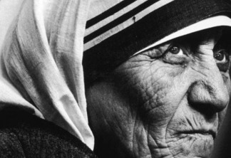 CORRUPÇÃO, HIPOCRISIA E NEGLIGÊNCIA: Confira denúncias contra Madre Teresa de Calcutá
