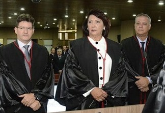 José Aurélio da Cruz e Maria das Graças tomam posse no TRE
