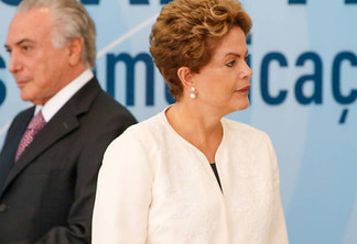 Dilma se encontra com o povo enquanto Temer apenas debate governo