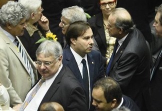 Rodrigo Maia vai presidir a Câmara dos Deputados até fevereiro