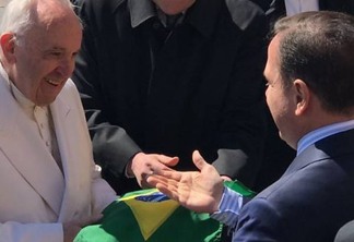 No Vaticano, Doria pede que papa Francisco reconsidere decisão de não vir ao Brasil - VEJA VÍDEO