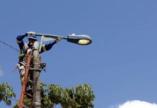 Ilumina Conde: Prefeitura assina ordem de serviço para manutenção da iluminação pública do município