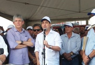 CARAVANA DA TRANSPARAIBA:  Gervásio diz que oposição está com ‘dor de cotovelo’ com ritmo de obras de Ricardo