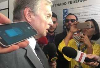 Presidente interino do PSDB defende que Aécio renuncie à presidência do partido
