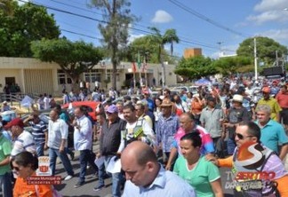 ENERGIA MAIS CARA: Cajazeirenses se revoltam contra aumento e tomam ruas para protestar contra Energisa - VEJA FOTOS E VÍDEO