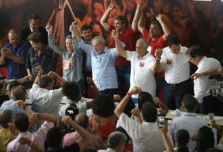 Lula lidera as intenções de voto mesmo após condenação