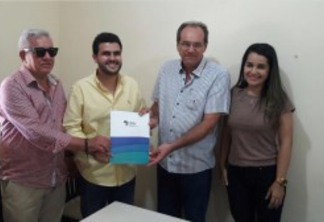 Wilson Filho reúne lideranças e destaca doação de terrenos da SPU para municípios paraibanos