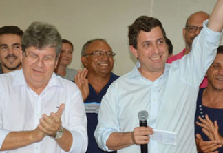 Em São Bentinho, Gervásio participa de encontro com lideranças do Sertão