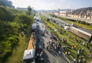 Associação pede que grevistas ‘levantem acampamento’