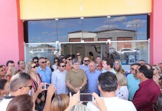 João Azevêdo se reúne com lideranças da cidade de Coremas