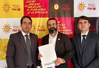 Tárcio Teixeira recebe representantes da ASPAS na sede do PSOL