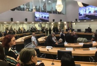 Deputados aprovam fim da reeleição e eleição antecipada para Presidência da ALPB