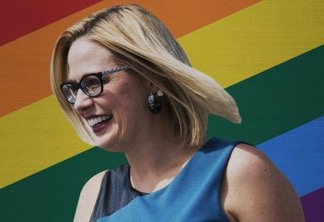 EUA elege primeira senadora bissexual de sua história
