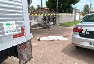 Homem é morto a tiros e facadas em comunidade de João Pessoa